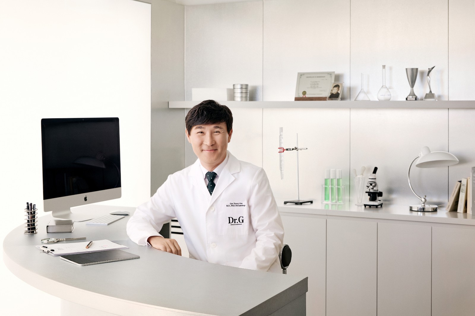 Dr.G创始人安建荣博士（Dr.+Gun-young+Ahn）.jpg